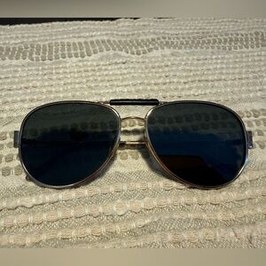 Versace Stylish Aviator Sunglasses with Gold Frame Versace unisex